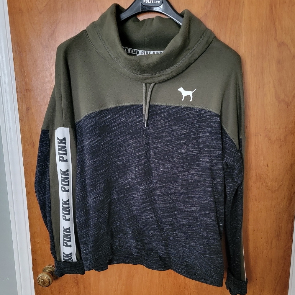 PINK Sweatshirt